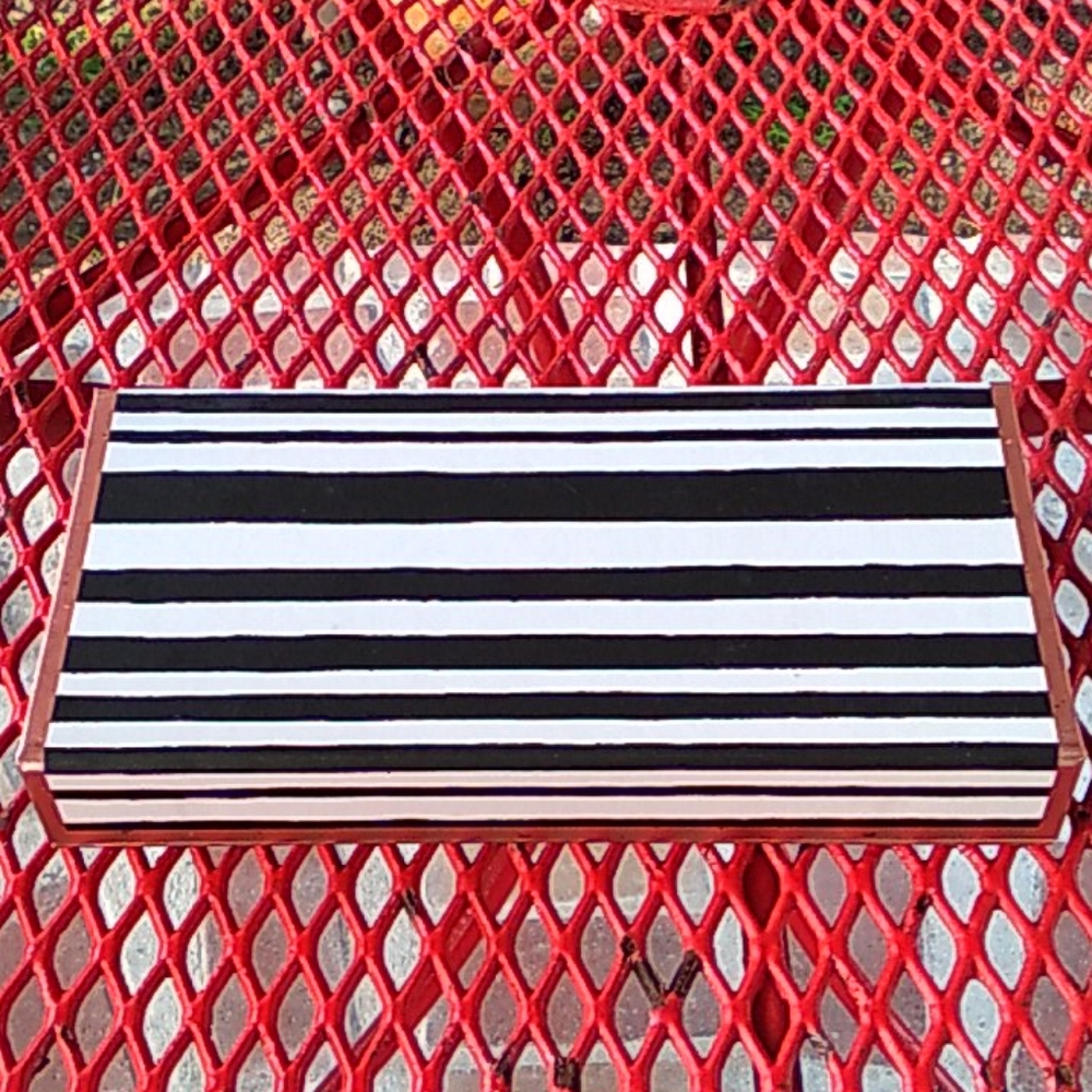 Jewelry box